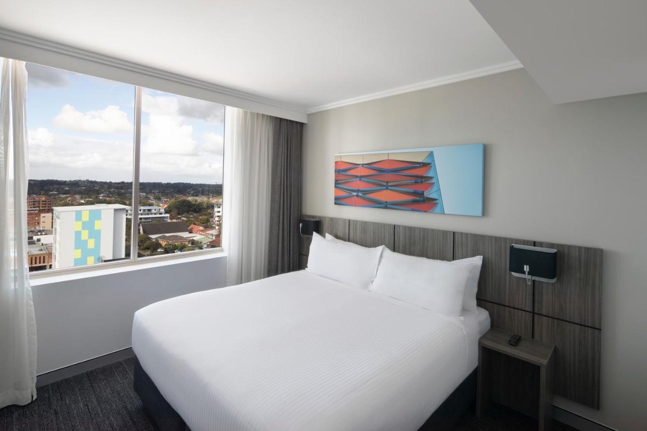 Mercure Sydney Bankstown Екстер'єр фото