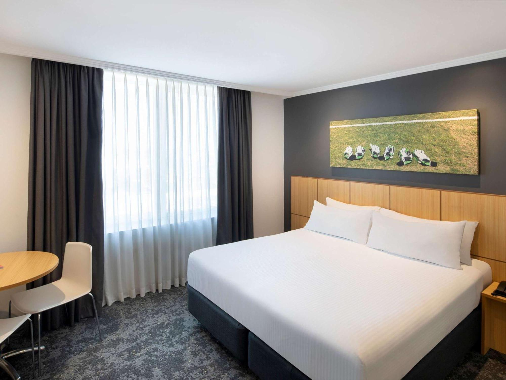 Mercure Sydney Bankstown Екстер'єр фото