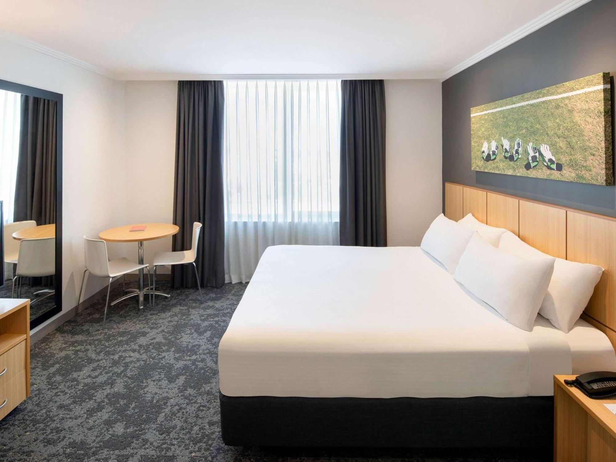 Mercure Sydney Bankstown Екстер'єр фото