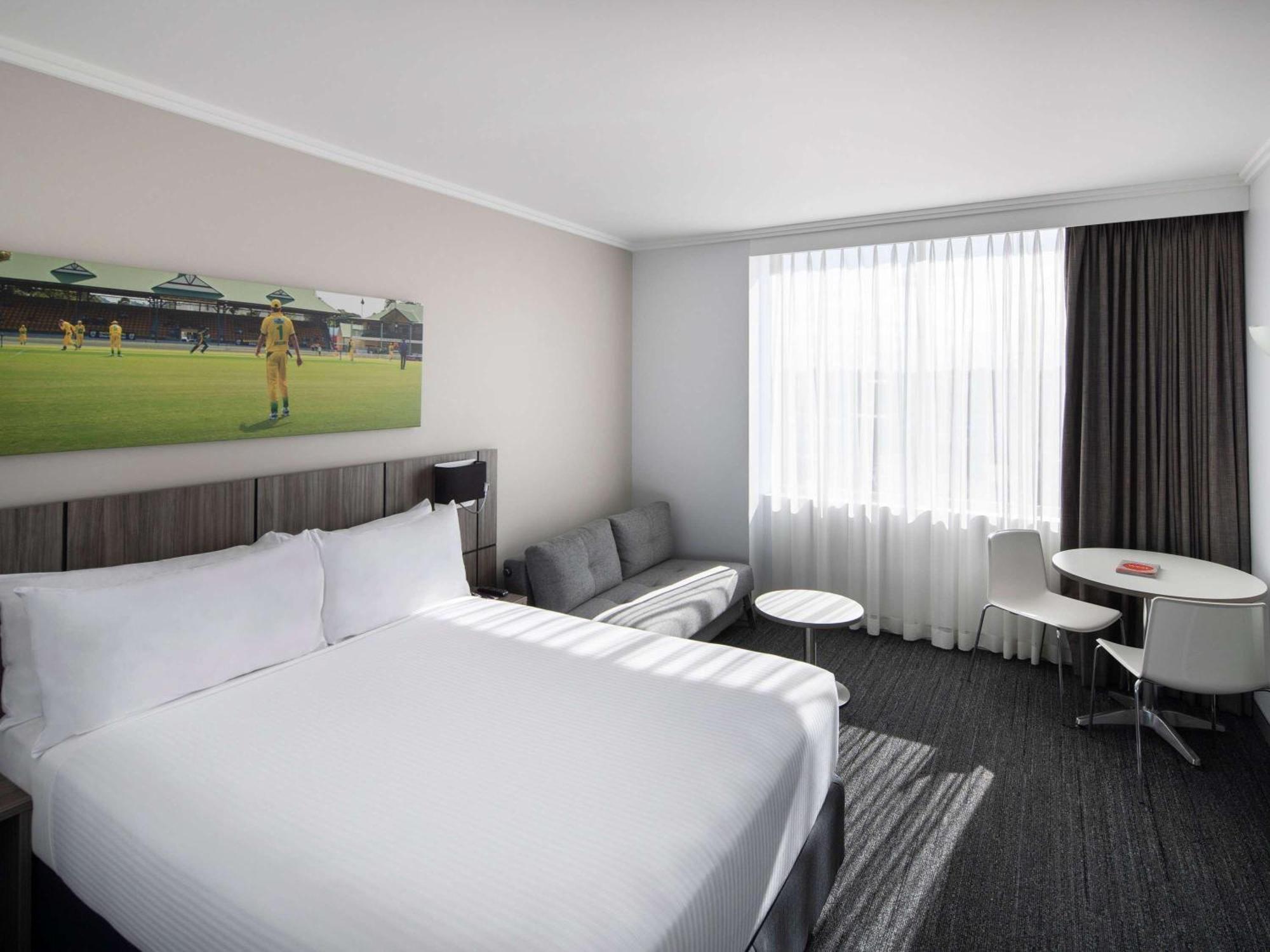 Mercure Sydney Bankstown Екстер'єр фото