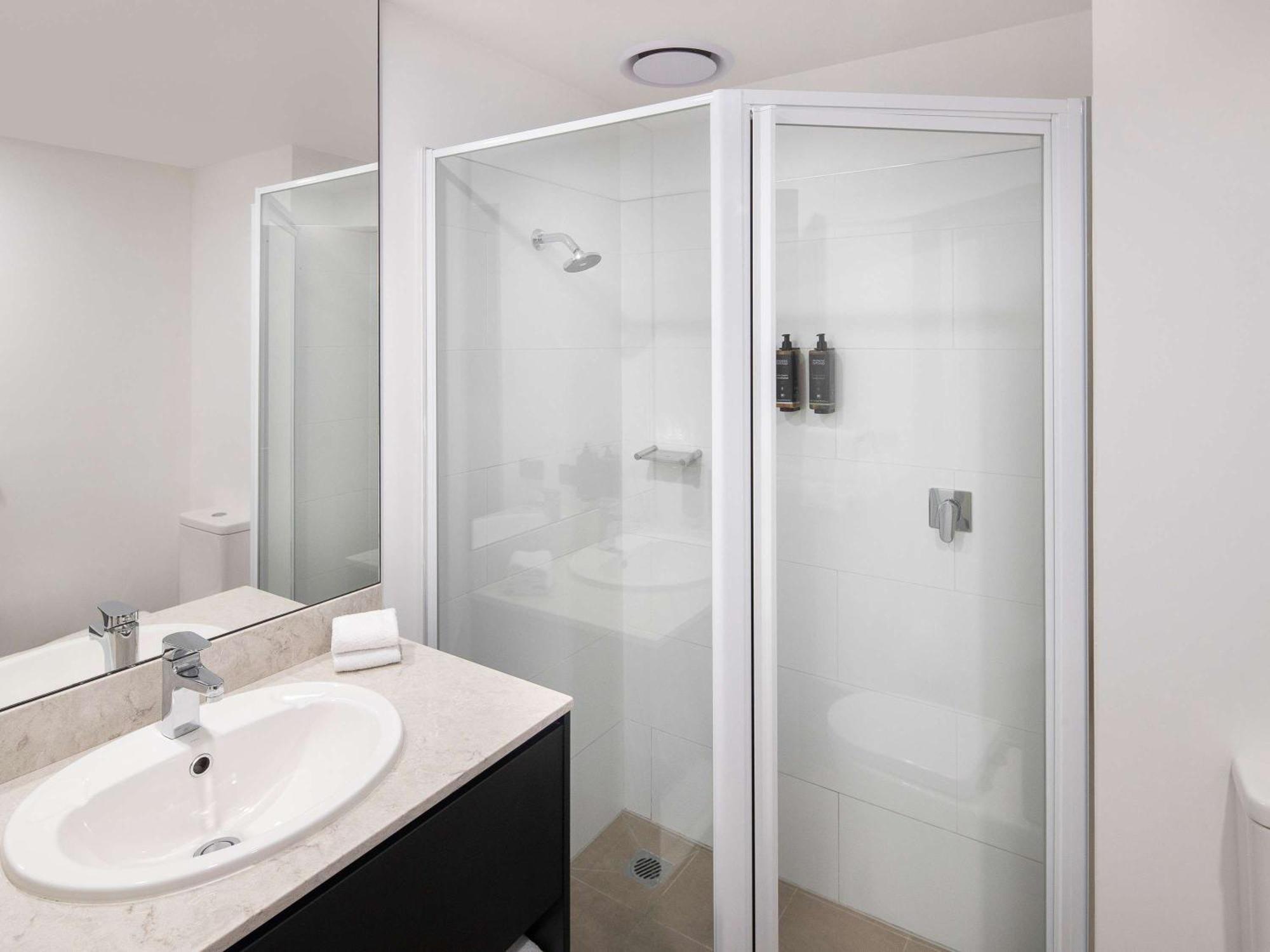 Mercure Sydney Bankstown Екстер'єр фото